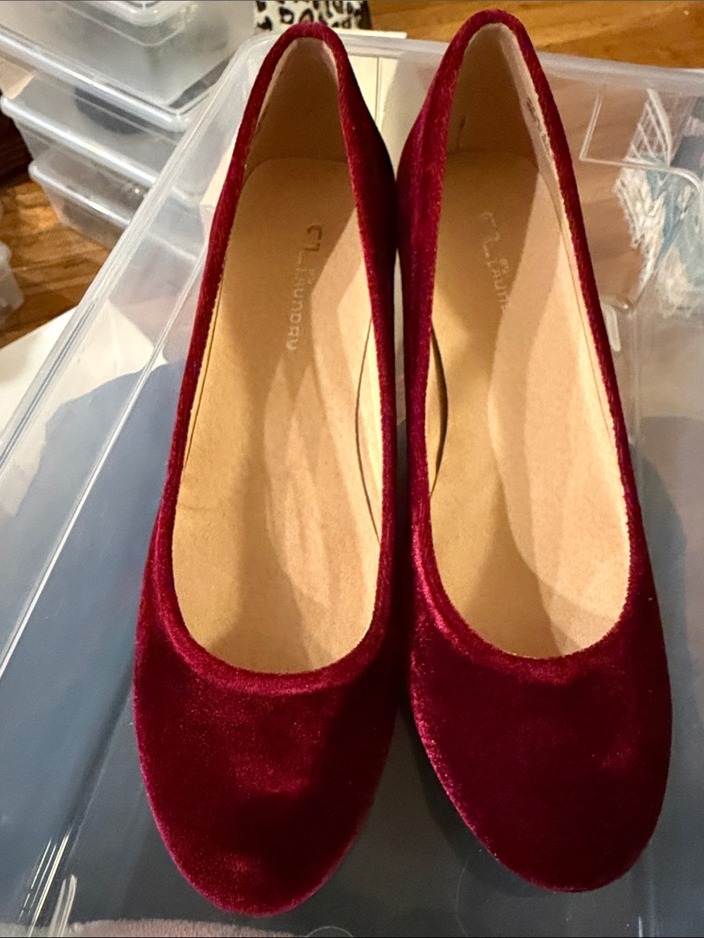 Laundry Women's Velvet Deep Burgundy Heels size US 6 1/2